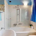 Borgo Del Torchio H3 Bybookinggardalake דירה מנרבה דל גארדה