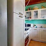 Borgo Del Torchio H3 Bybookinggardalake * מנרבה דל גארדה