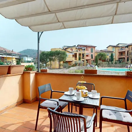 Borgo Del Torchio H3 Bybookinggardalake דירה מנרבה דל גארדה