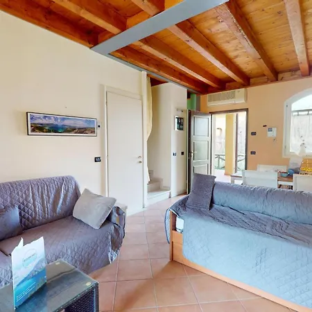 דירה Borgo Del Torchio H3 Bybookinggardalake מנרבה דל גארדה
