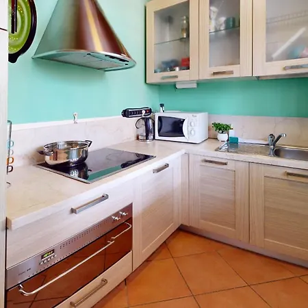 Borgo Del Torchio H3 Bybookinggardalake Appartement